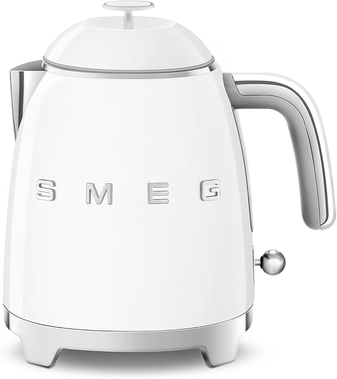 SMEG 50'S Style KLF05CREU Retro Mini Kettle  Su Isıtıcı - Yan Görünüm